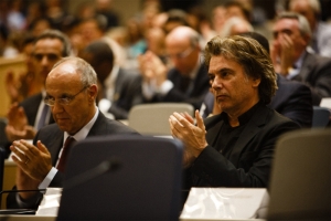 WIPOs øverste leder, Director General Francis Gurry (t.v.) og CISAC-president Jean Michel Jarre i Geneve for to uker siden. (Foto: Eilon Paz)