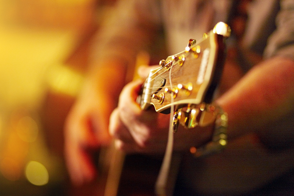 gitar_1000 (istockphoto.com)