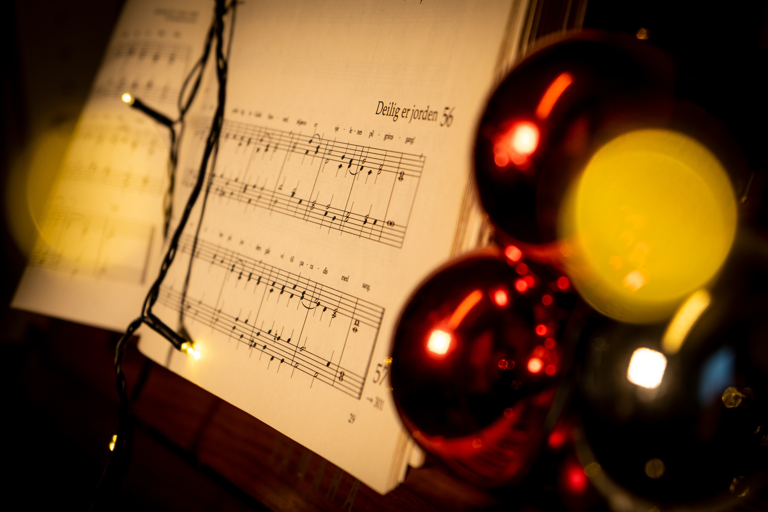 Julenoter_Piano_lys_2_foto_KD Julenoter_Piano_lys_2_foto_KD